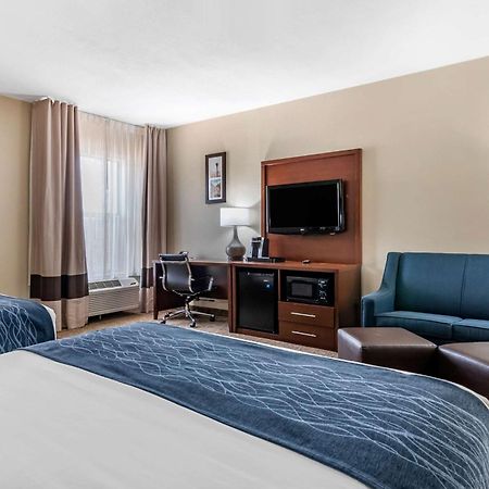 Comfort Inn & Suites Junction City - Near Fort Riley מראה חיצוני תמונה