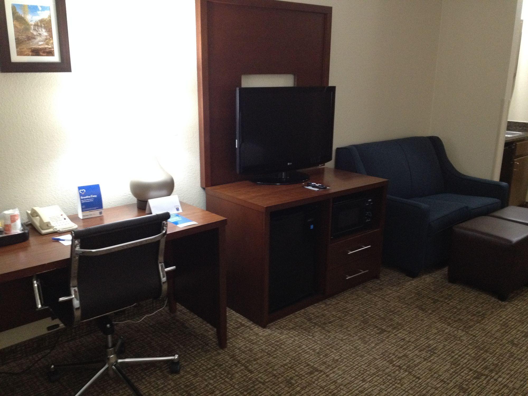 Comfort Inn & Suites Junction City - Near Fort Riley מראה חיצוני תמונה