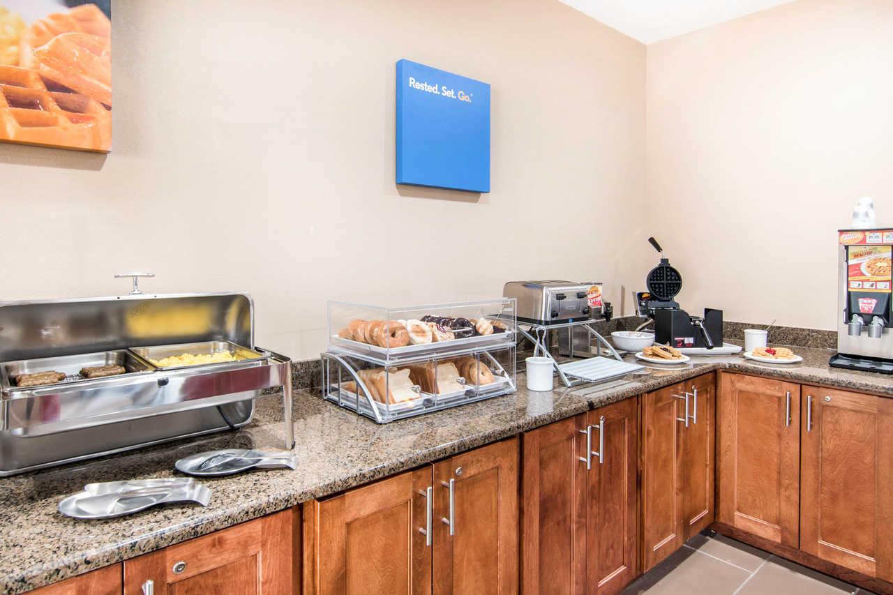 Comfort Inn & Suites Junction City - Near Fort Riley מראה חיצוני תמונה