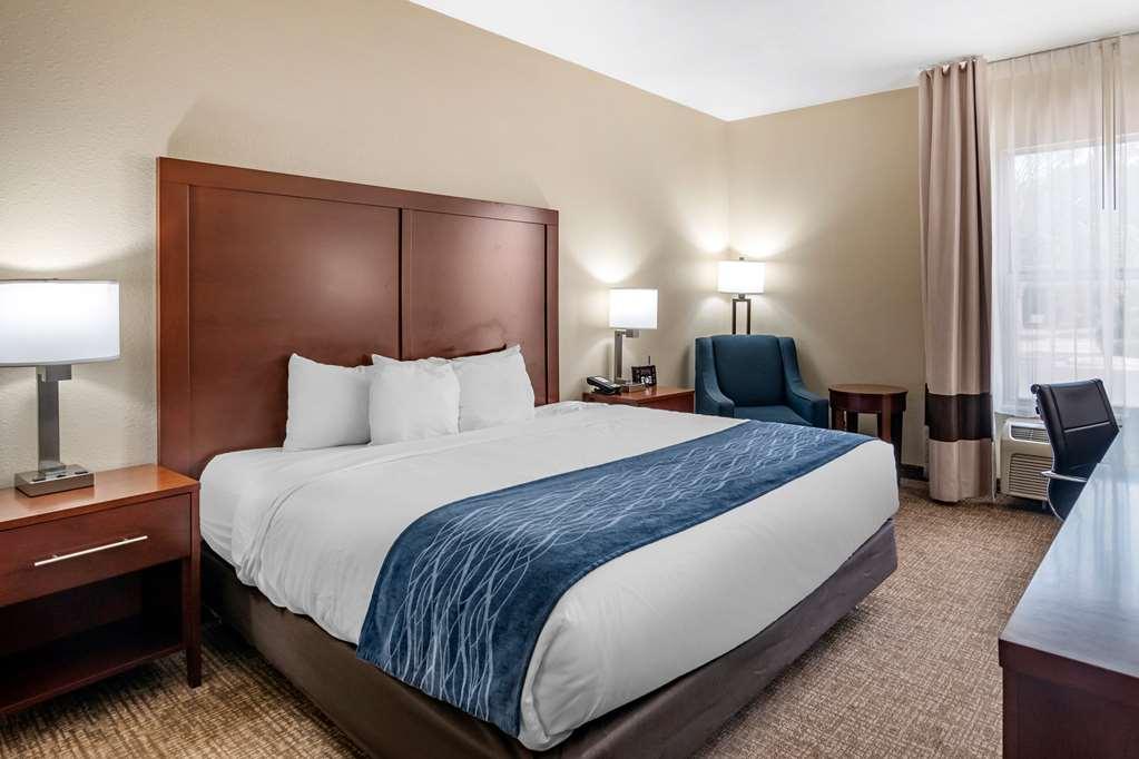 Comfort Inn & Suites Junction City - Near Fort Riley חדר תמונה